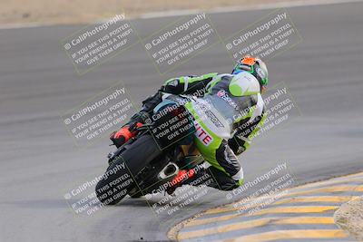 media/Dec-17-2022-SoCal Trackdays (Sat) [[224abd9271]]/Turn 10 Backside (120pm)/